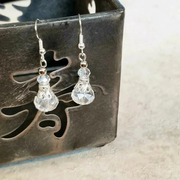 Hand Crafted Victorian Clear Crystal Silver Filigree Basket Earrings - Picture 3 of 8